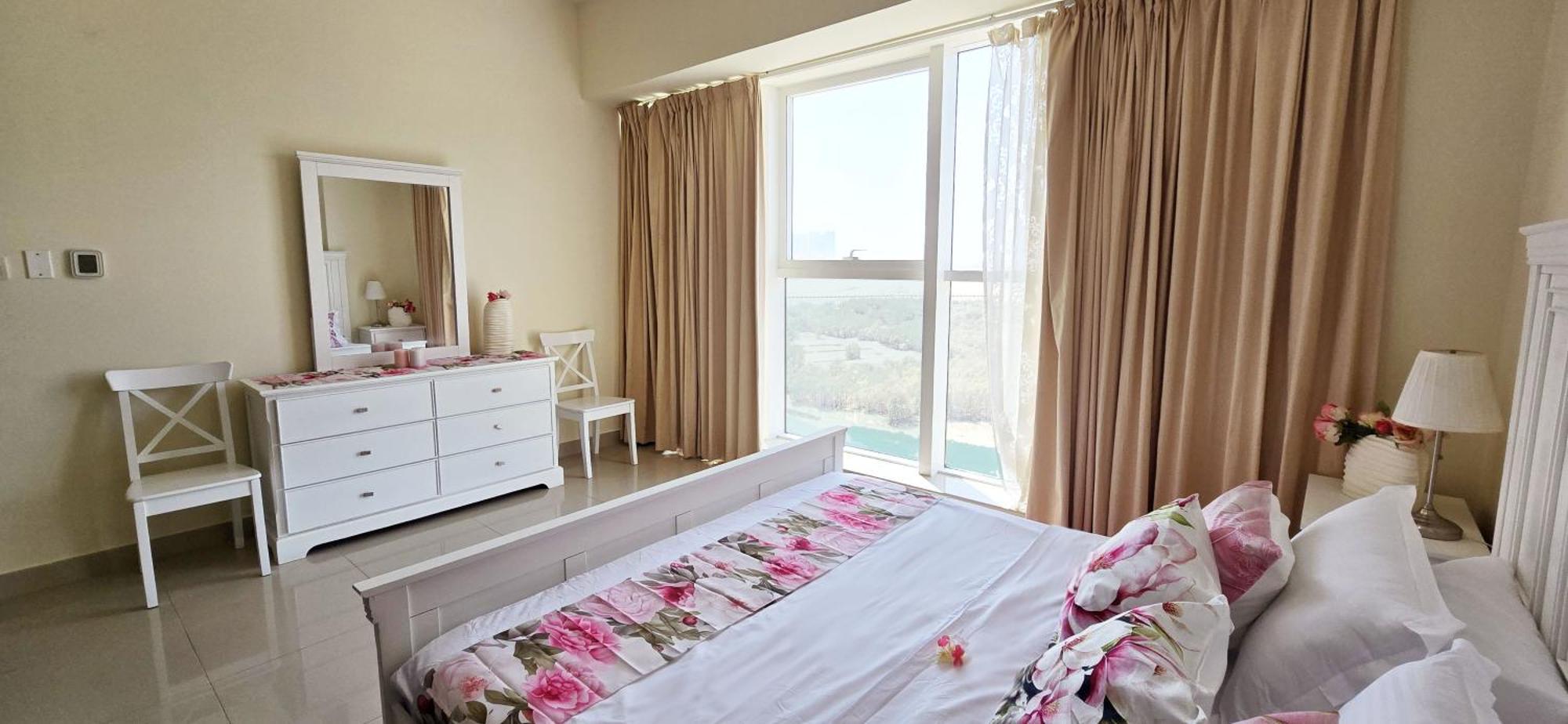 Rosabella Sea Breeze Retreat